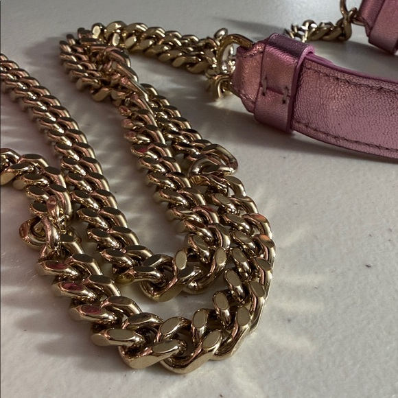 RARE Versace Metallic Pink Crossbody Bag Gold Chain CAMERA purse PERFECT SIZE! - Picture 9 of 17